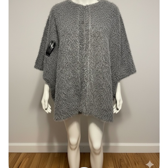 Other - Rikka Fuzzy Gray One Size Poncho Cape Shawl | Soft Knit Sweater | 2 Flaws